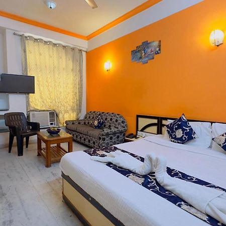 Hotel Indore Palace - Feel At Home Shirdi Εξωτερικό φωτογραφία