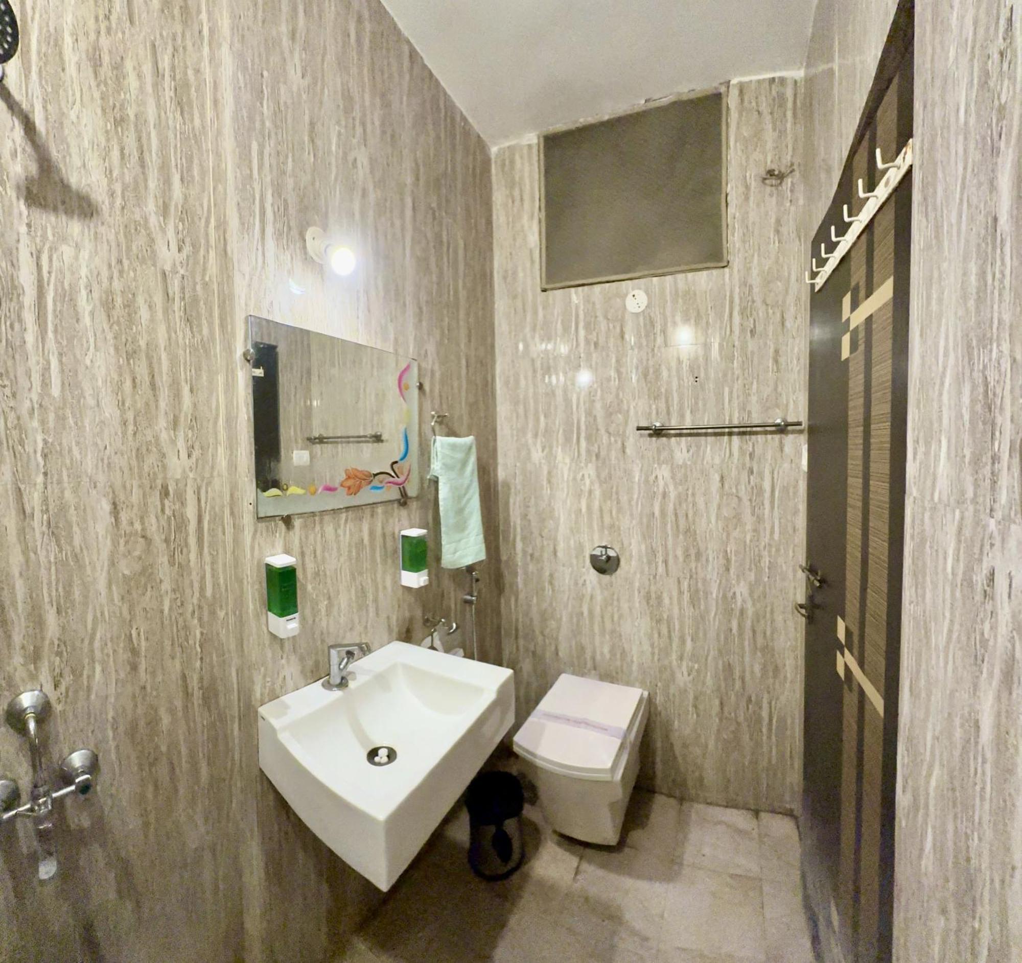 Hotel Indore Palace - Feel At Home Shirdi Εξωτερικό φωτογραφία