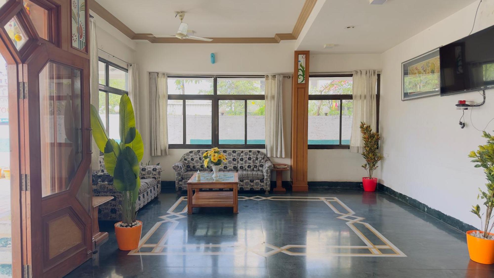 Hotel Indore Palace - Feel At Home Shirdi Εξωτερικό φωτογραφία