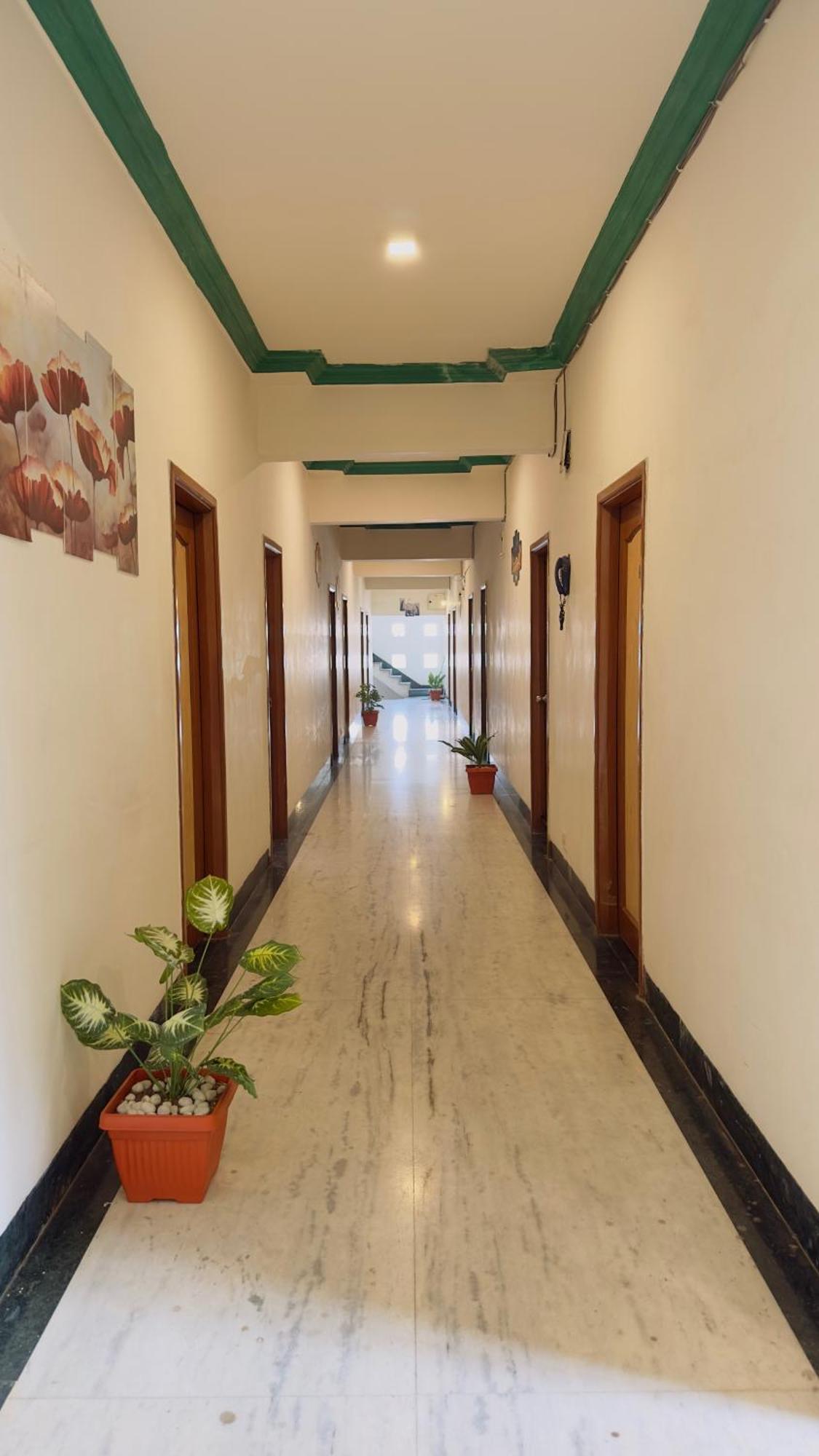 Hotel Indore Palace - Feel At Home Shirdi Εξωτερικό φωτογραφία
