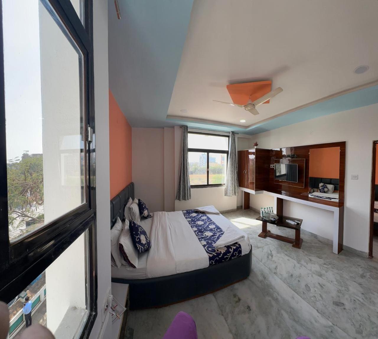 Hotel Indore Palace - Feel At Home Shirdi Εξωτερικό φωτογραφία