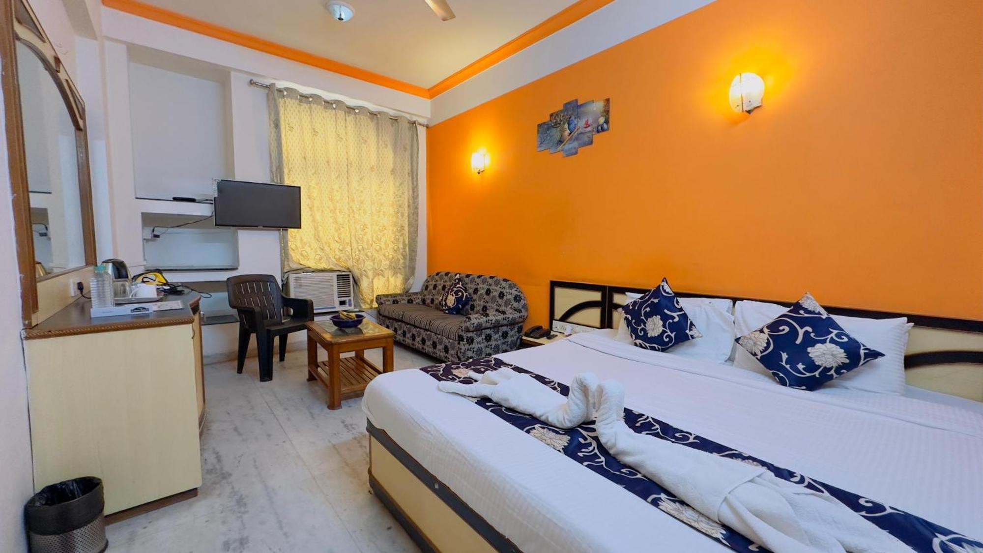 Hotel Indore Palace - Feel At Home Shirdi Εξωτερικό φωτογραφία